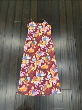 Women’s point Floral Print Burgundy slip dress